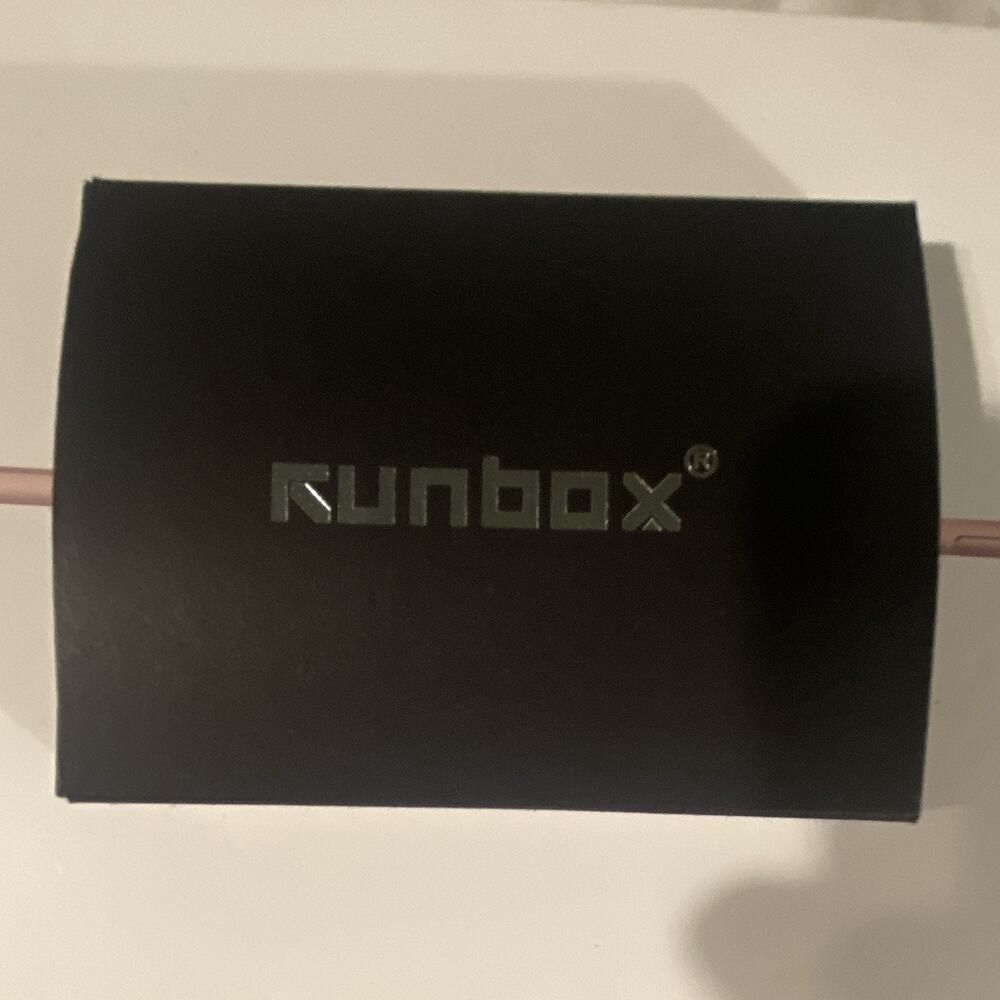 RUNBOX Men's Brown Slim Bifold Wallet with Money Clip, Solid Logo Accent